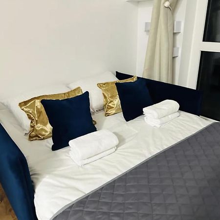 Y13 Apartments Warszawa Eksteriør billede